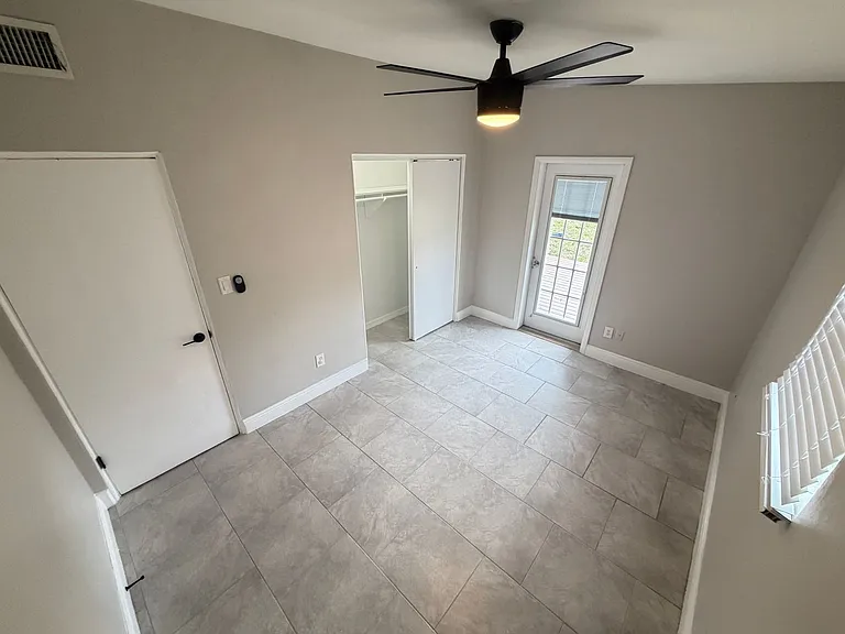 3612 Surrey Dr — Photo 12