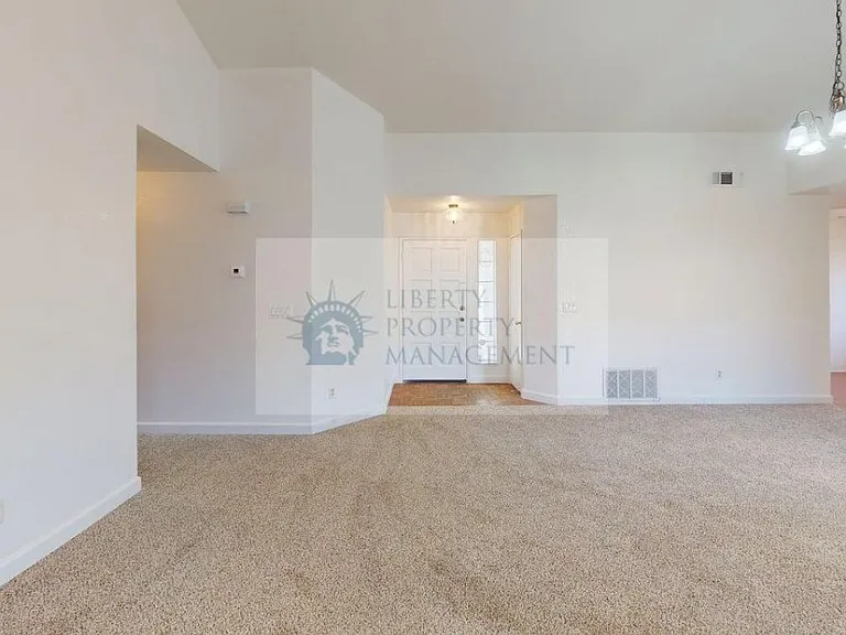 4533 Wallasey Way — Photo 2