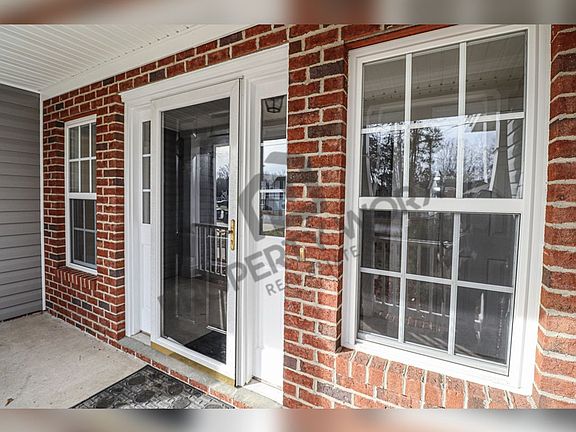 4th image of 204 Sedgefield Dr