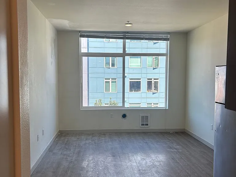 4801 Fauntleroy Apartments — Photo 49