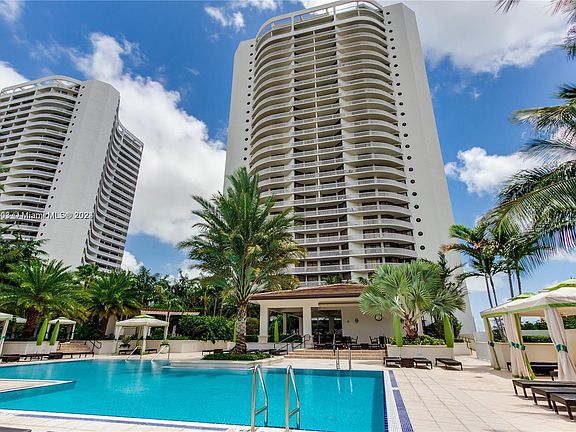 2nd image of 2800 Island Blvd APT 1103