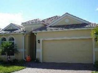 7812 32nd St E, Sarasota, FL 34243