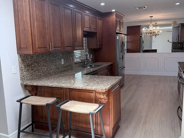 2601 W Carandis Rd — Photo 5