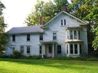 84 S Main St, Newtown, CT 06470