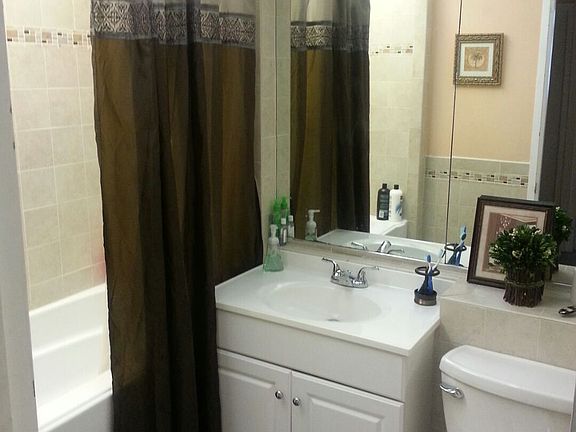 5th image of 900 Crystal Lake Dr APT 2B