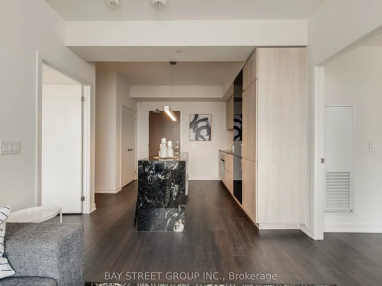 20 Richardson St #918 — Photo 17