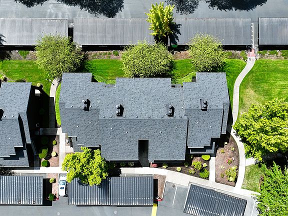 3rd image of 9455 SW 146th Ter
