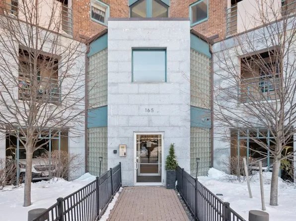 165 Cottage St APT 410, Chelsea, MA 02150
