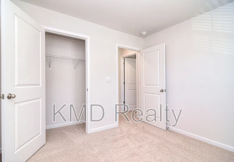 5155 Hyrule Dr — Photo 20