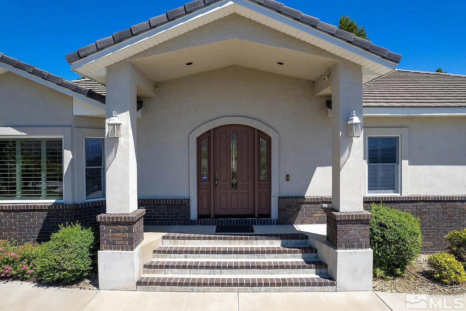 2676 Norwood Pl photo 1