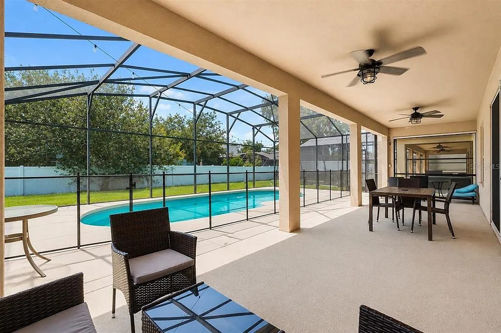 7 bed, 5.5 bath, 2834 sqft, $3,000 — Photo 4