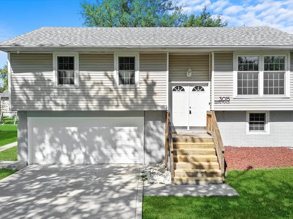 3015 223rd Pl, Sauk Village, IL 60411