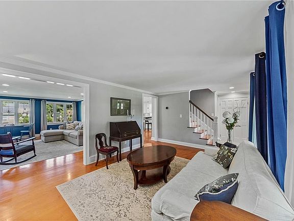 5th image of 5851 Brewster Dr