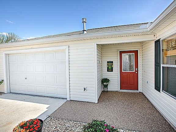 2nd image of 996 Rockville Pl