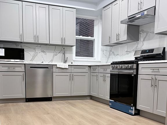 5th image of 1602 E Passyunk Ave #2