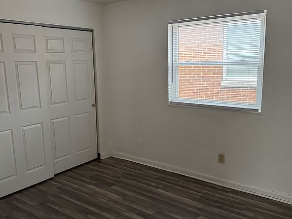 3rd image of 149 Kelly Ave #1