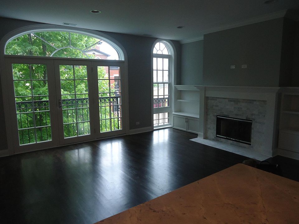Front Room Overlooking Southport Avenue