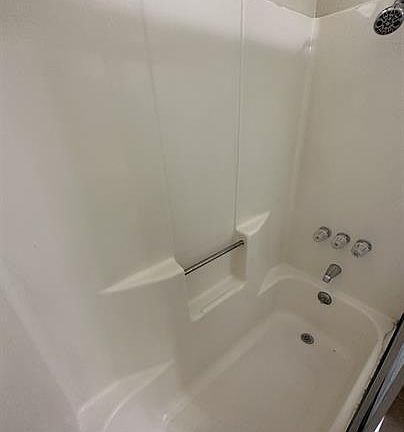 2nd image of 521 W D St #521