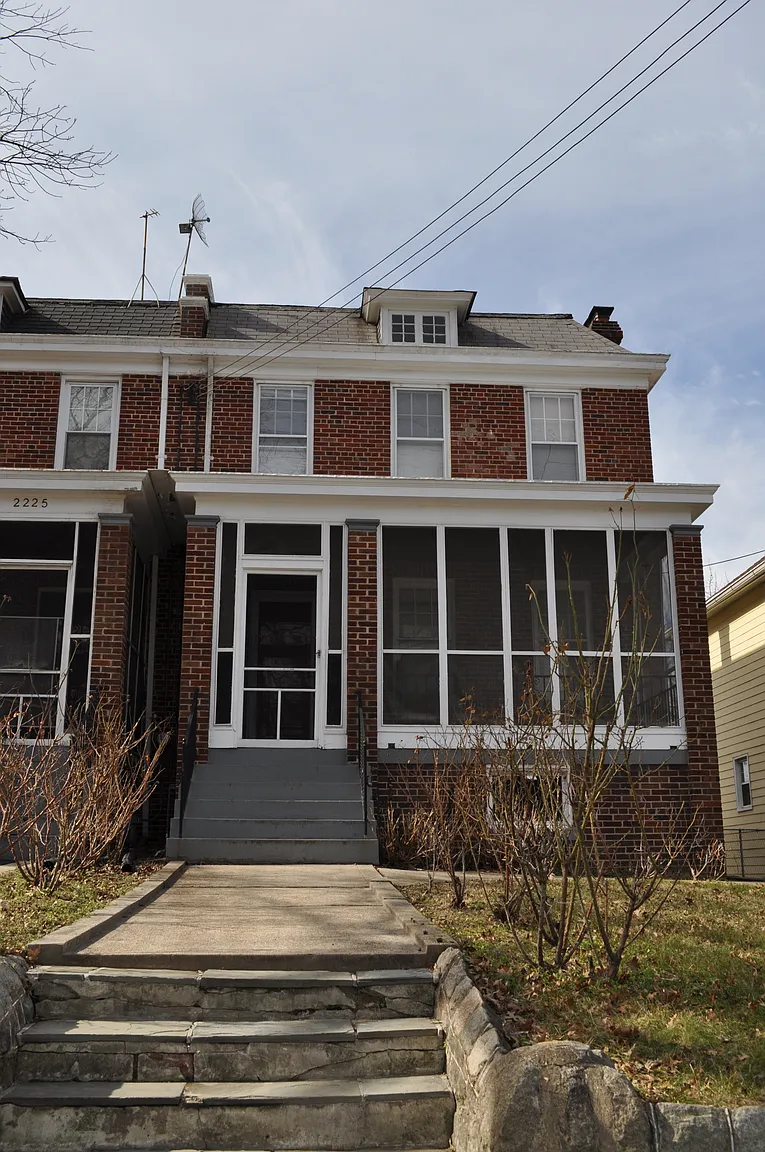2223 Naylor Rd SE photo 1