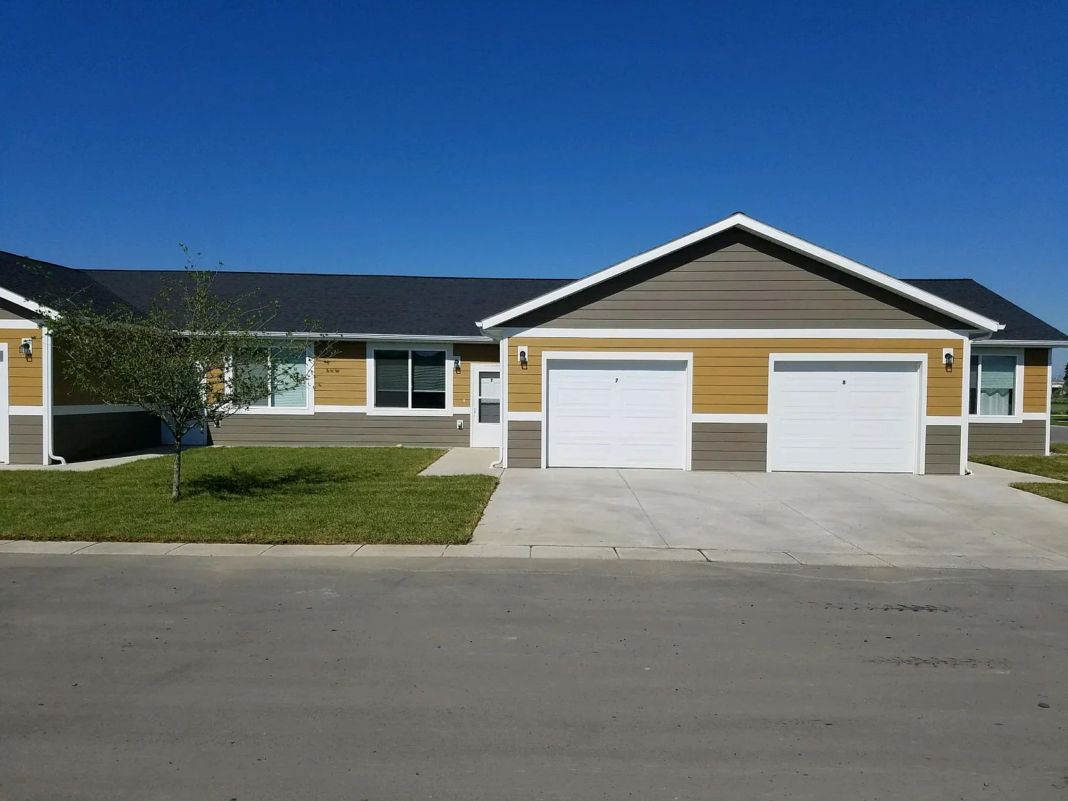 Grand Slam Patio Homes Apartments — Photo 3