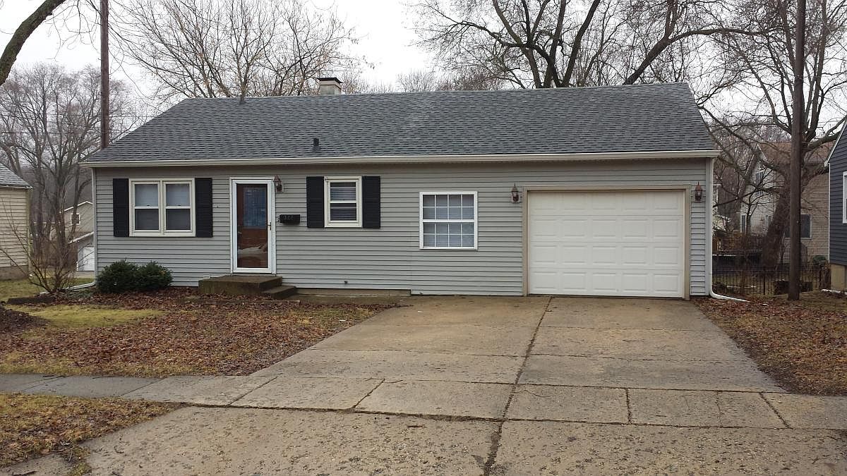 322 Blakely St, Woodstock, IL 60098 Zillow