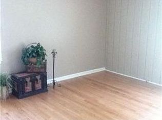 8413 E 85th Ter, Raytown, MO 64138