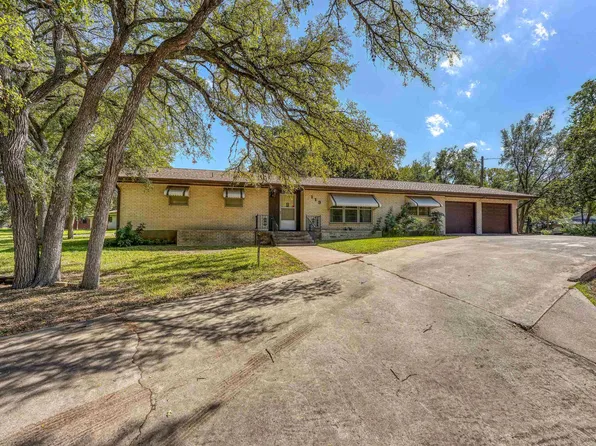 113 Bluebird Circle, Highland Haven, TX 78654