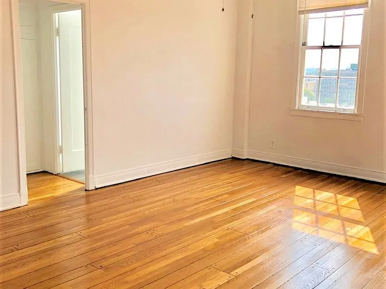 The Asbury Apartments — Photo 24