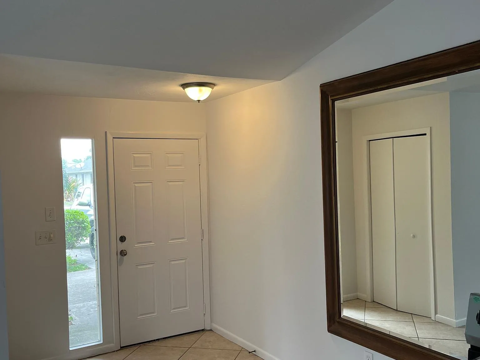 3 bed, 1421 sqft, $3,000 — Photo 2