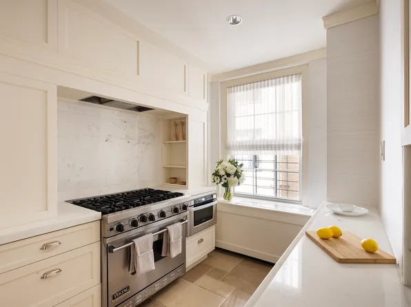 40 East 66th Street image 5 of 13