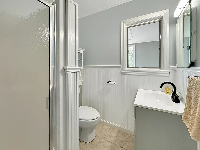 190 Wakeman Rd #A — Photo 16