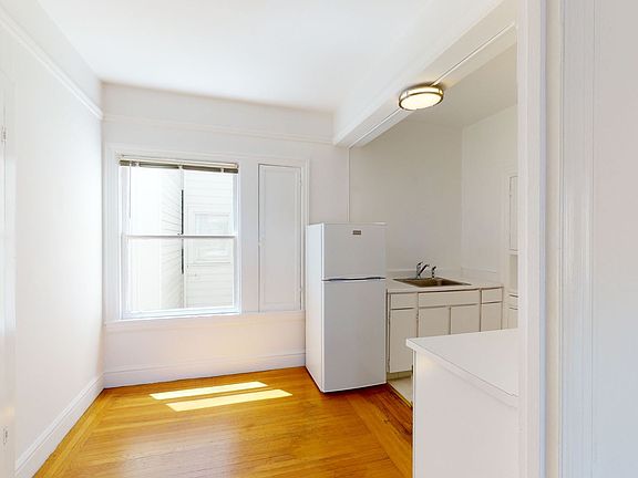 5th image of 430 9th Ave APT 6