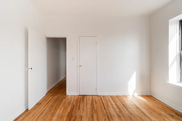 Rented by Joel Scharf, LREB | media 4