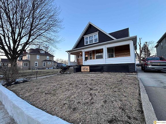 2nd image of 1816 Spencer St