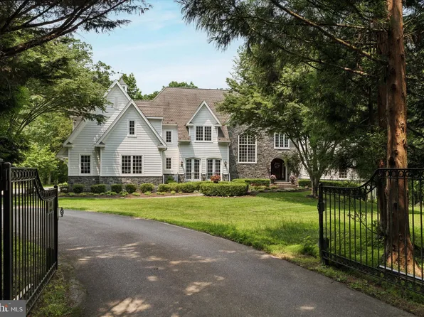 1202 Turks Head Ln, West Chester, PA 19382