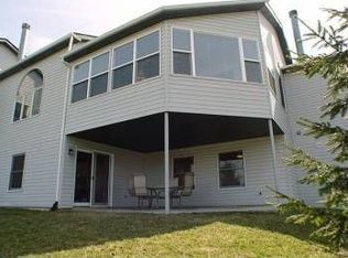 3046 E Telluride Dr, Brighton, MI 48114