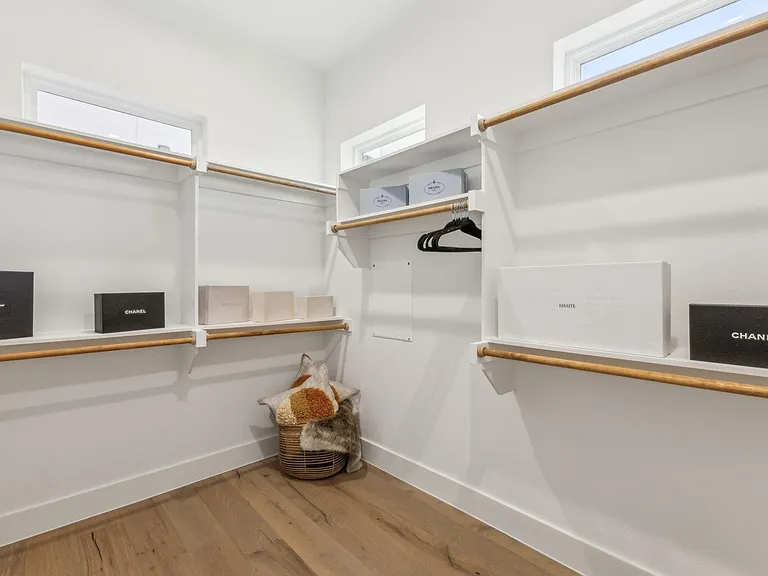 4208 Live Oak St #106 — Photo 12