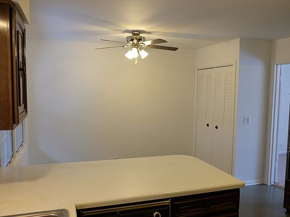 3rd image of 666 Chelmsford Ln Unit D