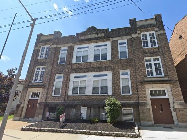 582 S Main St APT 2