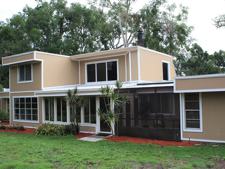 1st image of 10 Pebble Beach Dr