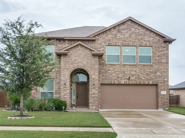 1826 Creekwood Dr, Cleburne, TX 76033