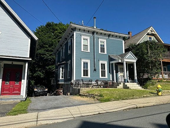 4th image of 159 Pleasant St