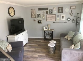 244 Candlelight Ln, Glen Burnie, MD 21061