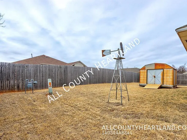 12412 SW 11th St — Photo 22