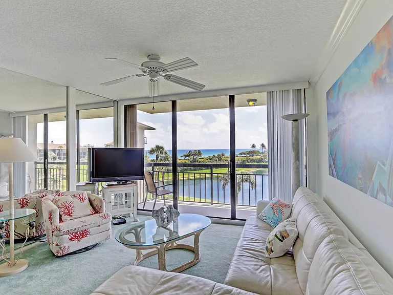 201 S Seas Dr #401 — Photo 16