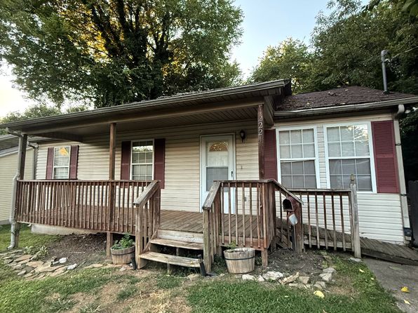 2221 Belvoir Ave