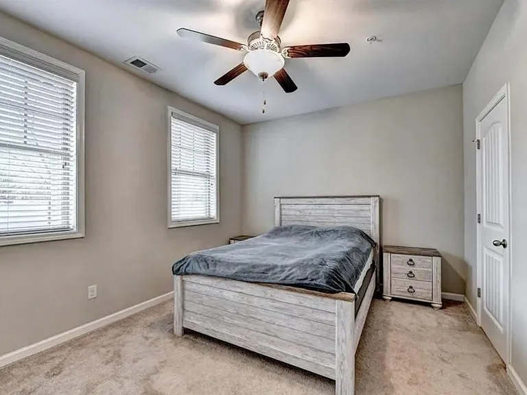 517 Headwind Way — Photo 13
