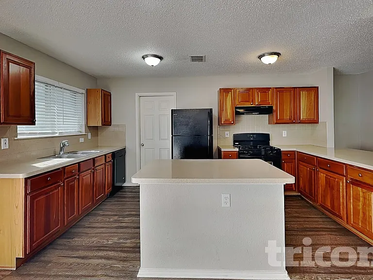 7109 Galveston Dr — Photo 8
