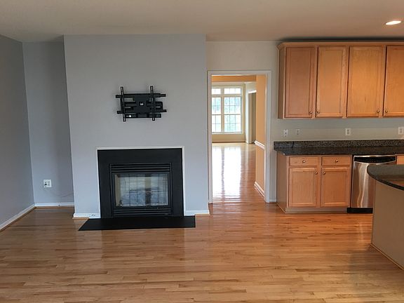 5th image of 4599 Whittemore Pl #1122