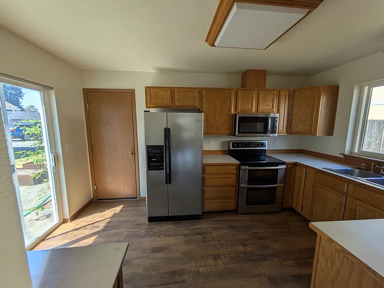 217 S Cedar St — Photo 9